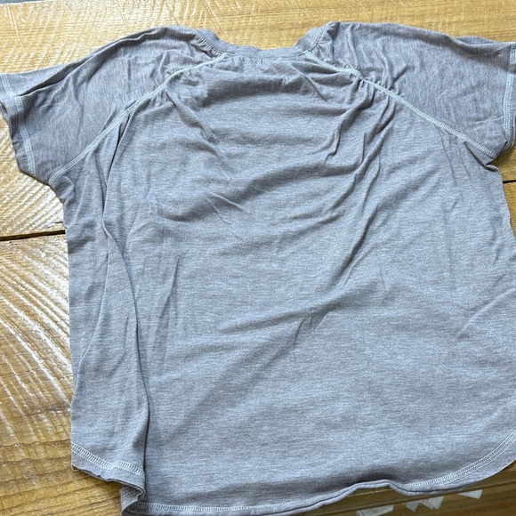 Pink Lily Tee - Picture 4 of 4